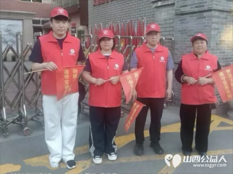 临汾街头红马甲天天见文明劝导不间断助力创城不停歇----临汾市文明交通志愿者协会第二轮文明交通劝导活动正式开展连续坚守五天累计服务人次达到835人次 - 第6张