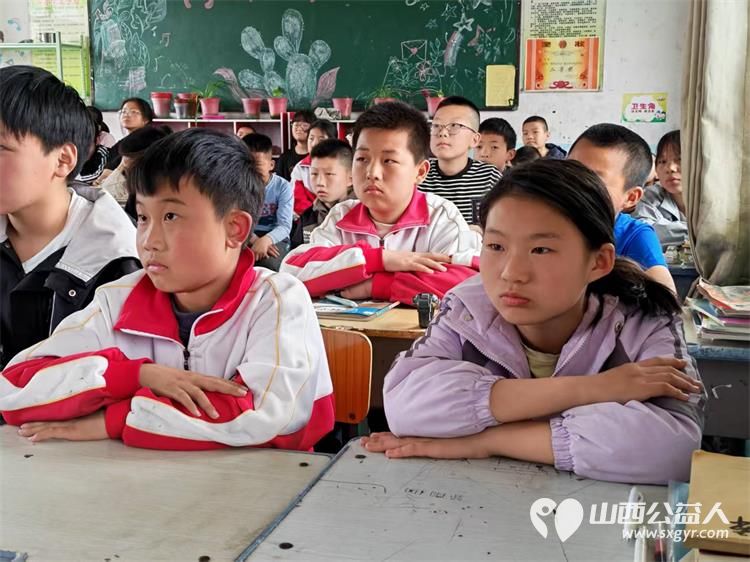 长治市善泽留守困境儿童救助协会走进沁县西关小学为孩子们带来一堂哈弗主题励志课一起探寻世界名校的成长底蕴 - 第10张