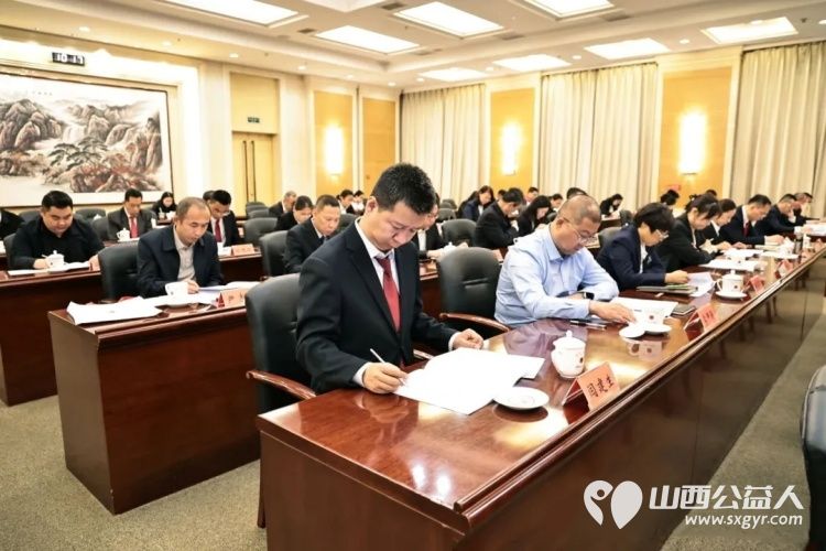 履职参会促提升志愿初心护人道 吕梁市离石区青年志愿者协会会长闫建生参加吕梁市红十字会第三届理事会第二次会议与全市红十字系统同仁共商发展大计 - 第1张