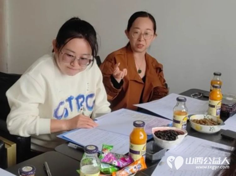 书香润巾帼阅读绽芳华----吕梁市离石区青年志愿者协会妇联举办读书会阅读带来的暖意与力量会一直留在姐妹们的心里伴着她们在公益与志愿的路上 - 第4张