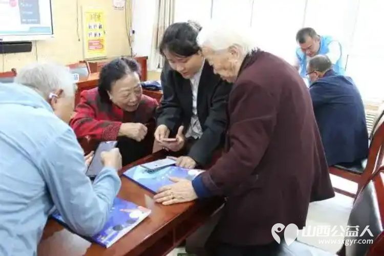 科技有温度助老不停步公益活动 太原市小店区滨东社区新时代文明实践站联合贝壳公益太原站开展的指尖文明智能手机应用公益班 - 第3张
