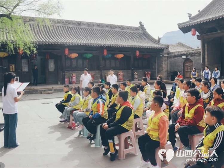 文庙寻经典国学育新人----浑源县青年志愿者协会联合浑源县培根国学棋院开展青少年国学文化研学实践活动通过活动更加了解家乡的历史文化感受到国学的深厚魅力 - 第4张