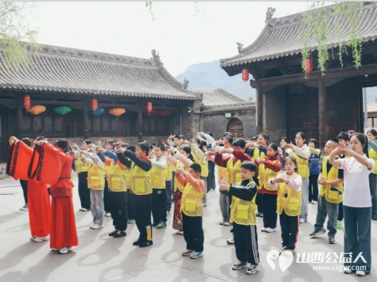 文庙寻经典国学育新人----浑源县青年志愿者协会联合浑源县培根国学棋院开展青少年国学文化研学实践活动通过活动更加了解家乡的历史文化感受到国学的深厚魅力 - 第12张