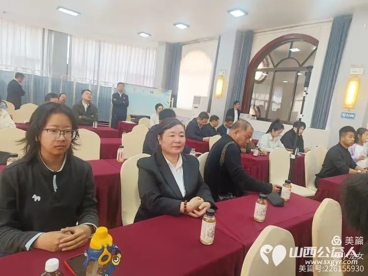 普法同行志愿暖心----忻州市红色志愿者冯丽、张娴雅、段素青受邀参加仲裁法知识宣讲活动志愿者们学到很多仲裁法律法规知识 - 第8张