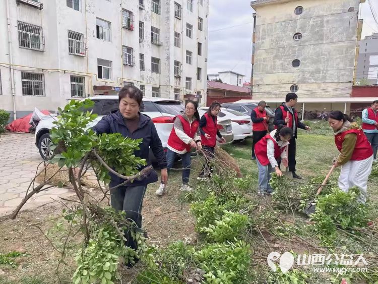 党建引领办实事环境整治惠民生 武乡县太东社区联合武乡县住建局组织单位干部社区志愿者深入金地小区开展环境卫生整治行动小区居住环境得到极大改善 - 第12张