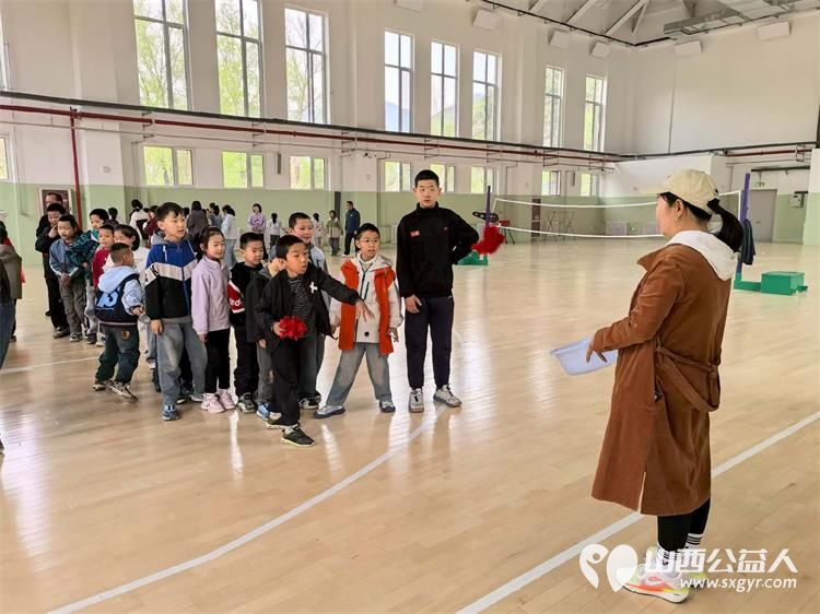 太原市龙城义工世界读书日主题活动在五台山石咀小学举办校园文化集市为孩子们捐赠图书 - 第2张