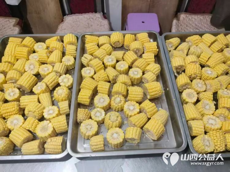 雨花斋二部4月27日那顿餐 长治市小雨点公益志愿者协会副会长王新丽的义工日记 “回家吃饭吧，我们都在” - 第6张