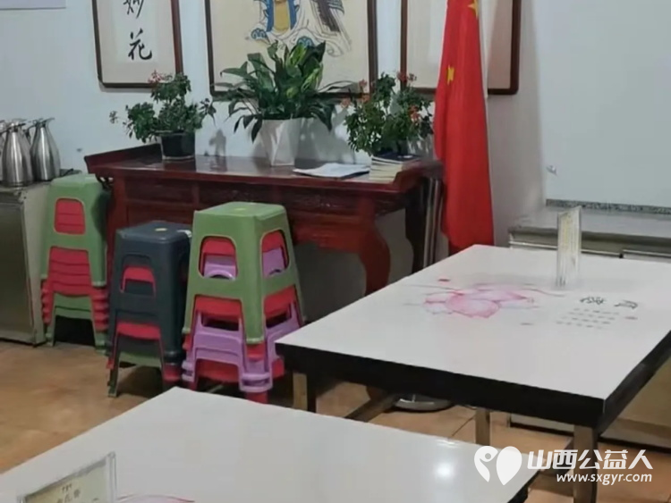 雨花斋二部4月27日那顿餐 长治市小雨点公益志愿者协会副会长王新丽的义工日记 “回家吃饭吧，我们都在” - 第23张