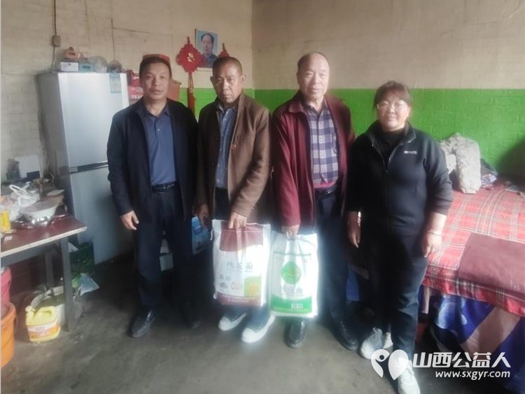 情暖五一爱润宗亲----山西省古交市弓氏宗亲支会开展五一慰问活动对家族内高龄助残困难宗亲及为家族文化事业作出贡献的老宗亲进行逐一走访慰问 - 第3张