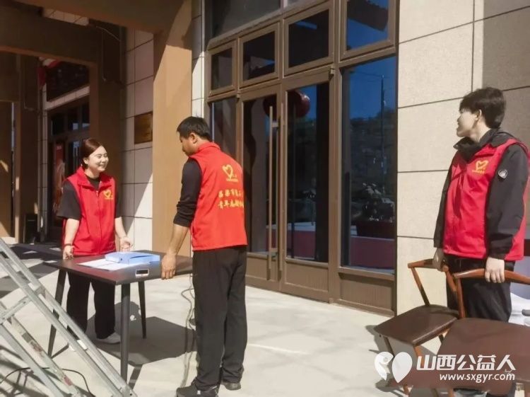 青春护航志愿同行｜吕梁市离石区青年志愿者协会圆满完成五四主题活动后勤保障工作用志愿身影点亮青春风采 - 第5张