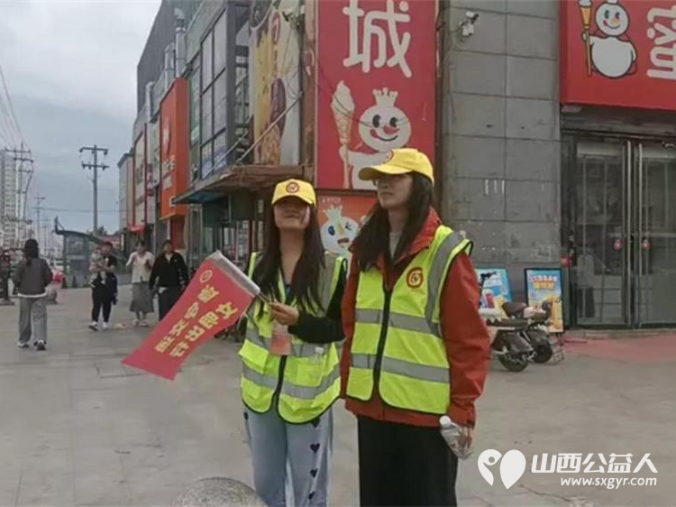 坚守岗位护秩序暖心服务显担当----文水县爱心帮扶志愿者协会在文水东门开展专项秩序维持志愿活动用实际行动践行志愿服务精神守护城市文明秩序 - 第5张