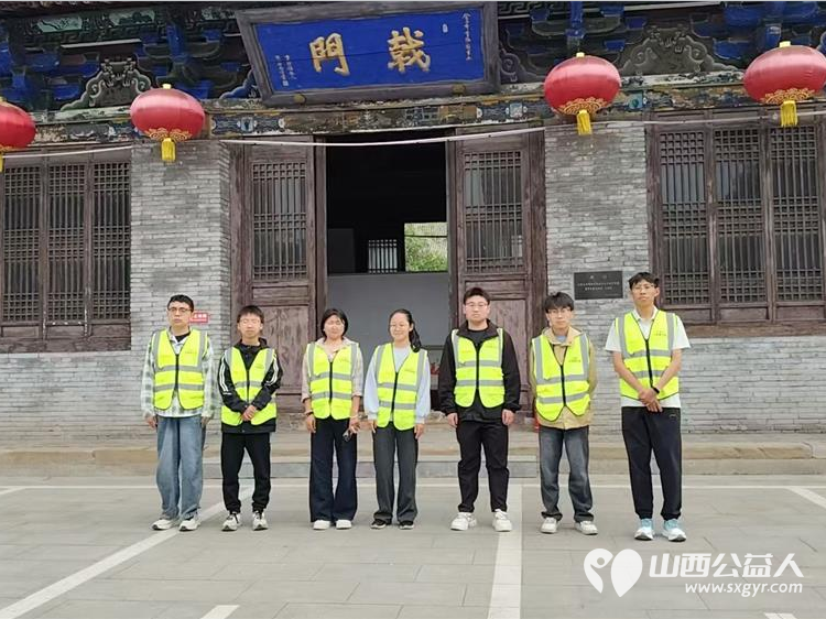 晋中市太谷区心连心志愿者协会携手区文旅部门在太谷古城景点值守志愿者们坚守岗位暖心护航出行景点讲解答疑秩序维护守护游玩井然有序 - 第1张