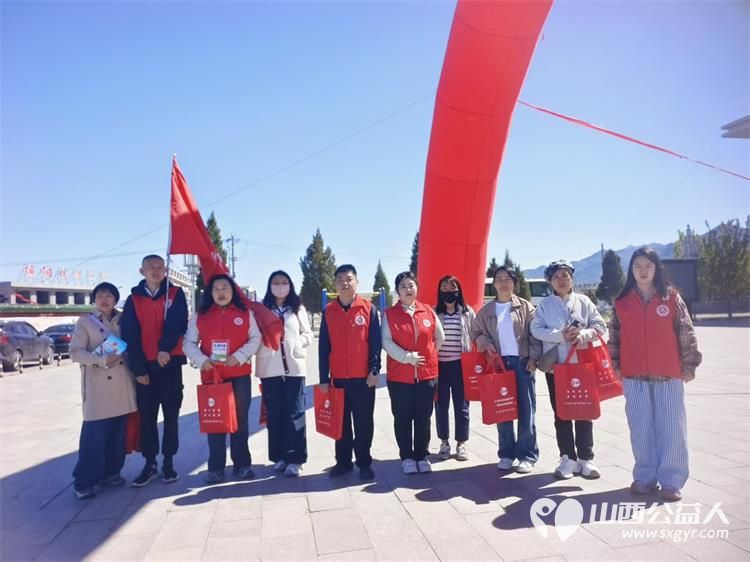 浑源县残联扶残助残志愿者协会组织志愿者参加了浑源县2026年美好生活・民法典相伴民法典宣传月活动 - 第1张