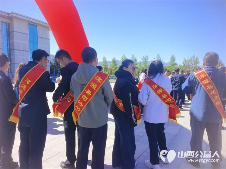 浑源县残联扶残助残志愿者协会组织志愿者参加了浑源县2026年美好生活・民法典相伴民法典宣传月活动 - 第2张