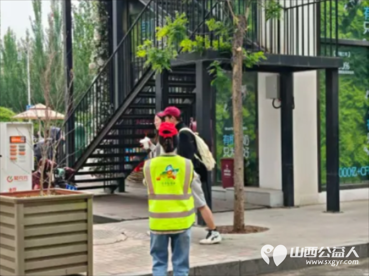 甜韵满城 .志愿为约 ¦ 晋中新青年高校志愿者联合服务中心五一假期用行动共筑“甜美来宾”志愿者们走上街头开展文旅推介文明城市创建环境治理等志愿服务活动 - 第23张