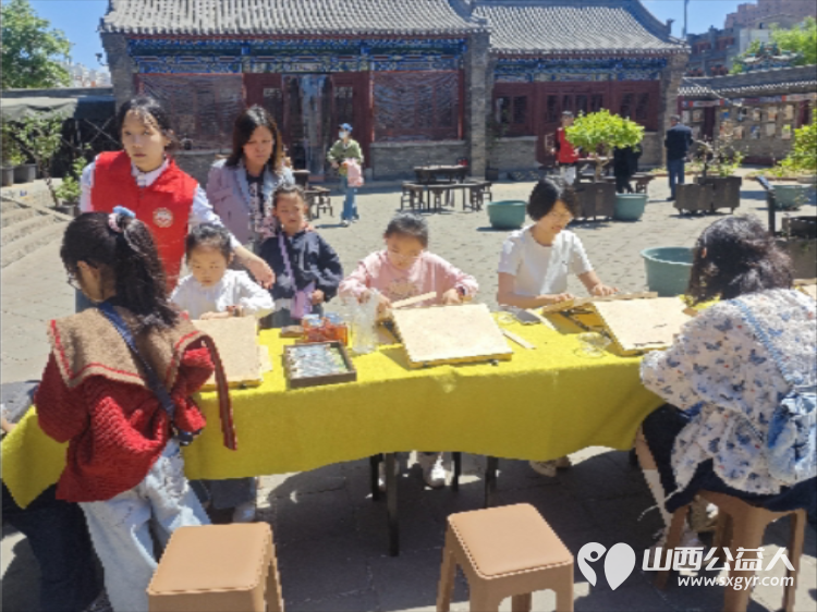 介休市北关街道彦博路社区志愿者协会联合介休香文化博物馆圆满开展了为期四天的香文化博物馆志愿守护活动 - 第2张
