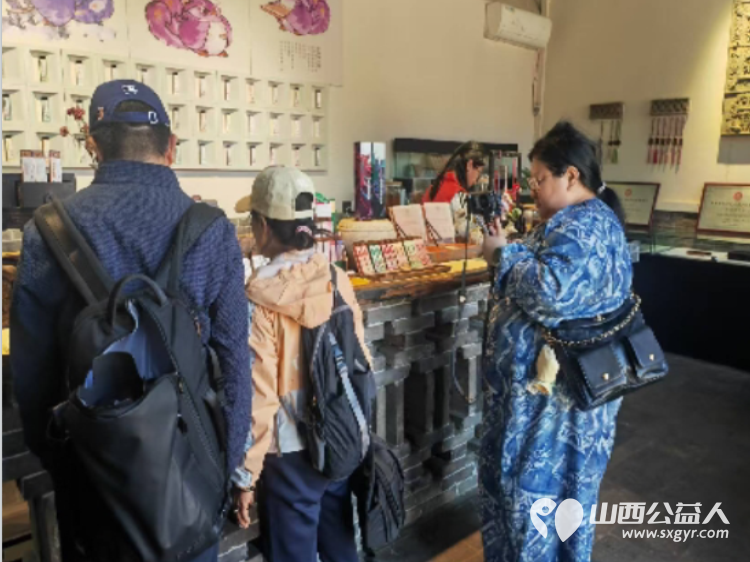 介休市北关街道彦博路社区志愿者协会联合介休香文化博物馆圆满开展了为期四天的香文化博物馆志愿守护活动 - 第7张
