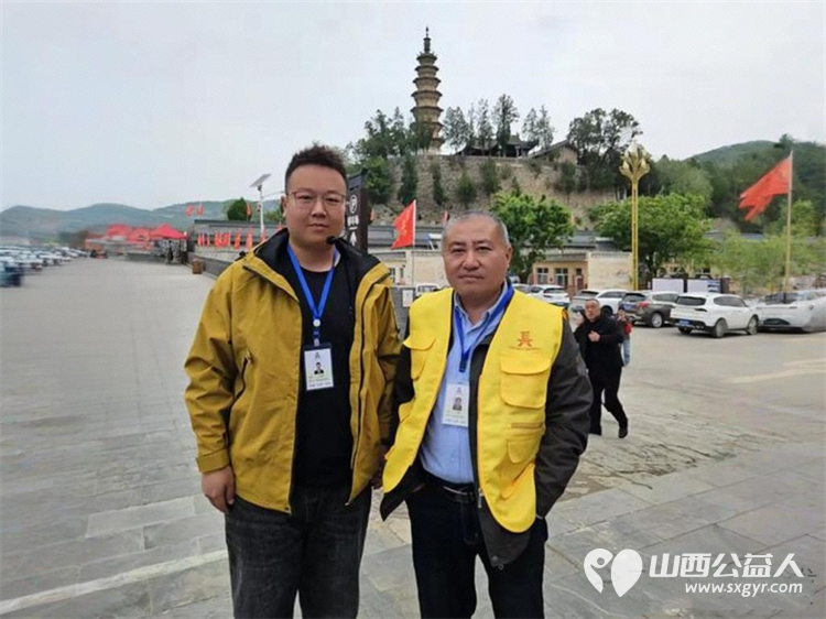 长治市文物保护服务中心志愿者分别深入长治市六处具有代表性的全国重点文物保护单位五一公益讲解志愿服务活动取得了良好的社会反响 - 第9张