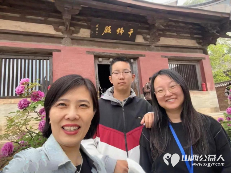 长治市文物保护服务中心志愿者分别深入长治市六处具有代表性的全国重点文物保护单位五一公益讲解志愿服务活动取得了良好的社会反响 - 第21张