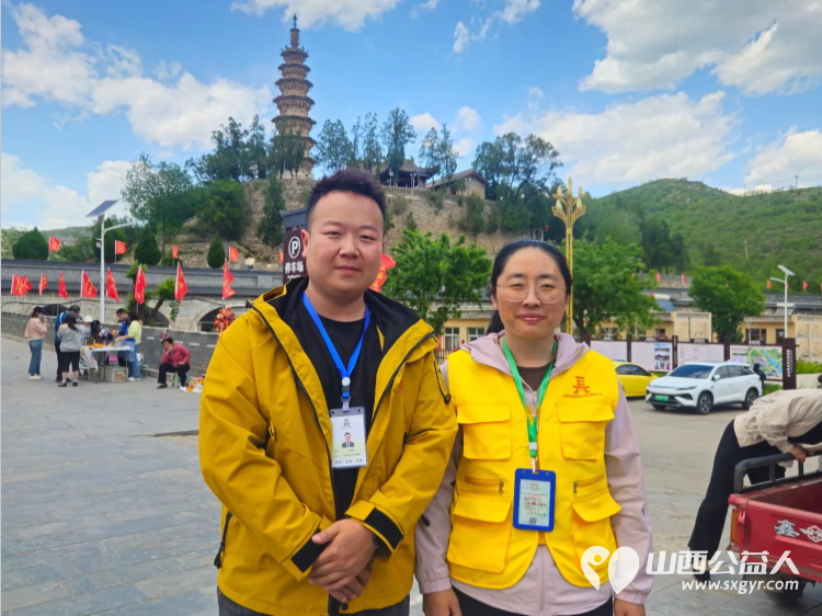 长治市文物保护服务中心志愿者分别深入长治市六处具有代表性的全国重点文物保护单位五一公益讲解志愿服务活动取得了良好的社会反响 - 第5张