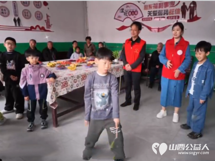 情暖敬老院童心践善行----长治市善泽留守困境儿童救助协会五一劳动节走进潞城区小天贡敬老院开展情暖敬老院公益活动搭建童心与夕阳的暖心桥梁践行公益初心 - 第12张