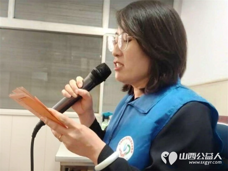 善暖雨花孝爱同行----长治市小雨点公益志愿者协会在雨花斋二部举办母亲节活动让老人们感受到节日的温暖更传递了孝亲敬老的传统美德 - 第3张