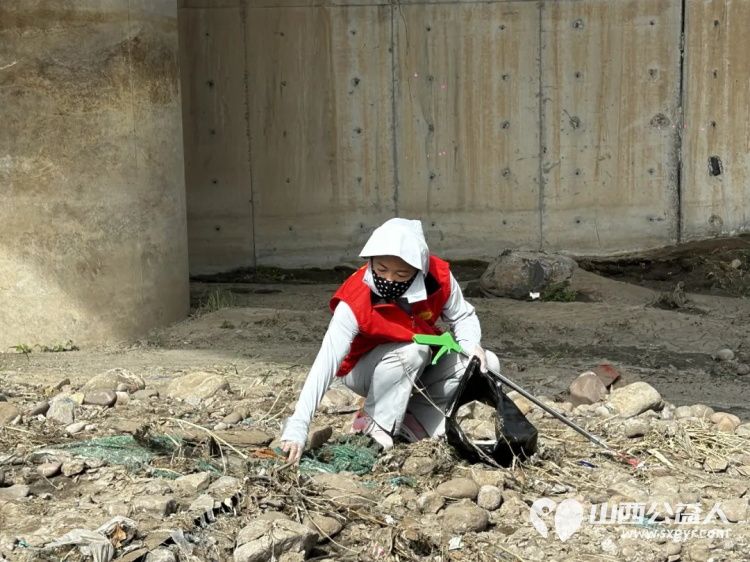 保护母亲河阳泉义工在行动----阳泉市义工联合会2026年5月10日第43期保护母亲河巡河净滩活动在白羊墅湿地公园开展 - 第12张