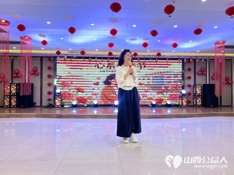 情暖母亲节寿宴伴芳华|太原市比家美社区养老服务中心母亲节联欢会暨长者集体生日会温情落幕让长辈们在热闹欢聚中感受温暖与关怀 - 第4张 - 山西公益人 情暖母亲节寿宴伴芳华|太原市比家美社区养老服务中心母亲节联欢会暨长者集体生日会温情落幕让长辈们在热闹欢聚中感受温暖与关怀 - 第4张