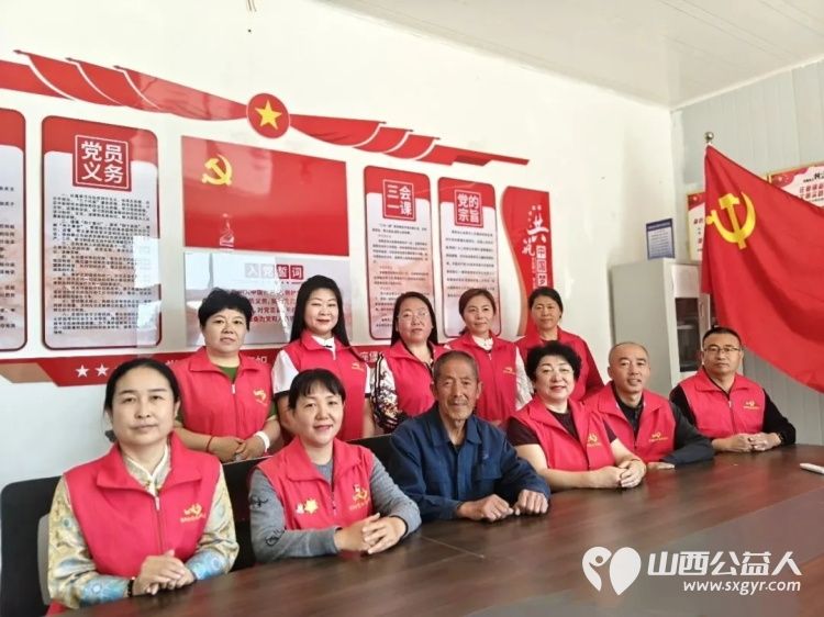 情暖九旬英眷,传承红色荣光一一忻州市爱心公益协会前往忻府区庄磨镇新社村走访慰问抗美援朝老兵遗孀送上生日祝福与暖心慰问 - 第7张 - 山西公益人 情暖九旬英眷,传承红色荣光一一忻州市爱心公益协会前往忻府区庄磨镇新社村走访慰问抗美援朝老兵遗孀送上生日祝福与暖心慰问 - 第7张