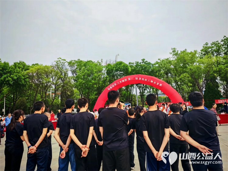 每一份微光都值得被看见----朔州市残疾人联合会主办全国助残日暖心活动朔州市慧灵尚德乐心智障碍康复中心组织20名学员参与本次活动 - 第6张