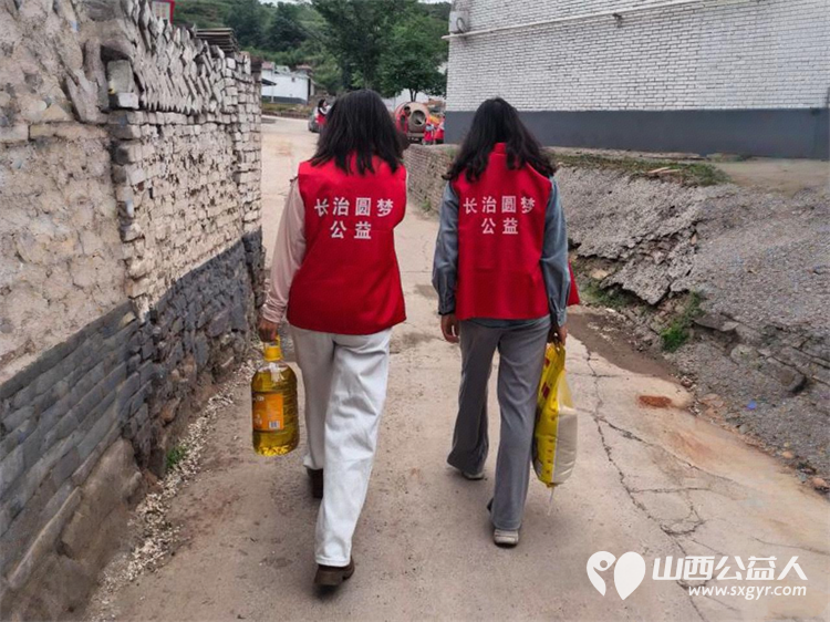 五月传温情公益暖桑榆 长治圆梦公益协会的志愿者们带着满满的关怀与物资走进长治县白家沟村为困难老人残疾家庭送去温暖与慰藉用实际行动传递公益力量 - 第13张 - 山西公益人 五月传温情公益暖桑榆 长治圆梦公益协会的志愿者们带着满满的关怀与物资走进长治县白家沟村为困难老人残疾家庭送去温暖与慰藉用实际行动传递公益力量 - 第13张
