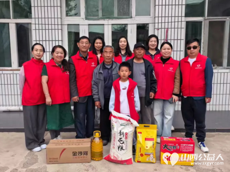 五月传温情公益暖桑榆 长治圆梦公益协会的志愿者们带着满满的关怀与物资走进长治县白家沟村为困难老人残疾家庭送去温暖与慰藉用实际行动传递公益力量 - 第1张 - 山西公益人 五月传温情公益暖桑榆 长治圆梦公益协会的志愿者们带着满满的关怀与物资走进长治县白家沟村为困难老人残疾家庭送去温暖与慰藉用实际行动传递公益力量 - 第1张