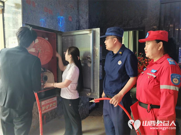 志愿护航守平安防灾减灾显担当----吕梁市中志协救援队助力“5·12”消防宣传及重点场所实操培训活动 - 第5张