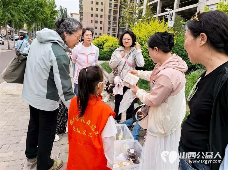 太原市龙城义工联合山西枫慧自闭症机构、山西安健利粮油股份有限公司等单位开展六一儿童节残障群体社区关爱活动 - 第8张