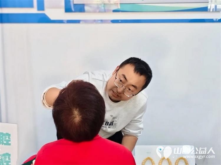 长治市阳光困境儿童帮扶协会联合多机构公益义诊走进长钢四工地小区西沟小区开展大型公益义诊进社区志愿服务活动以专业力量守护居民身心健康 - 第13张