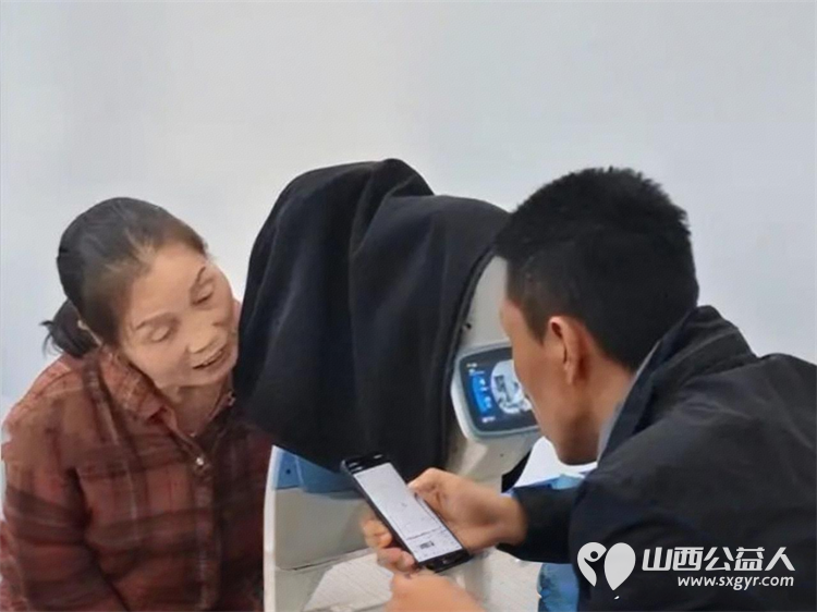 长治市阳光困境儿童帮扶协会联合多机构公益义诊走进长钢四工地小区西沟小区开展大型公益义诊进社区志愿服务活动以专业力量守护居民身心健康 - 第8张
