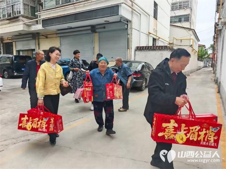 长治市小雨点公益志愿者协会副会长王新丽5月26日公益服务中的温暖日常带来了10件黄桃罐头捐赠给雨花斋二部 - 第2张 - 山西公益人 长治市小雨点公益志愿者协会副会长王新丽5月26日公益服务中的温暖日常带来了10件黄桃罐头捐赠给雨花斋二部 - 第2张