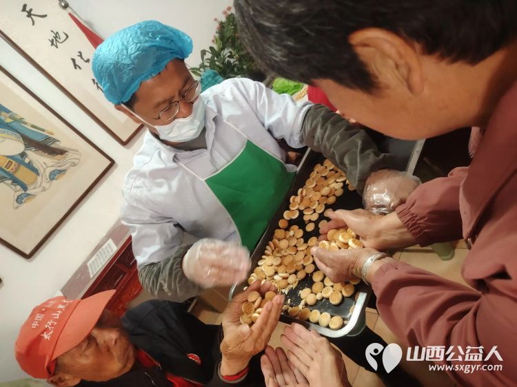 长治市小雨点公益志愿者协会副会长王新丽5月26日公益服务中的温暖日常带来了10件黄桃罐头捐赠给雨花斋二部 - 第22张 - 山西公益人 长治市小雨点公益志愿者协会副会长王新丽5月26日公益服务中的温暖日常带来了10件黄桃罐头捐赠给雨花斋二部 - 第22张