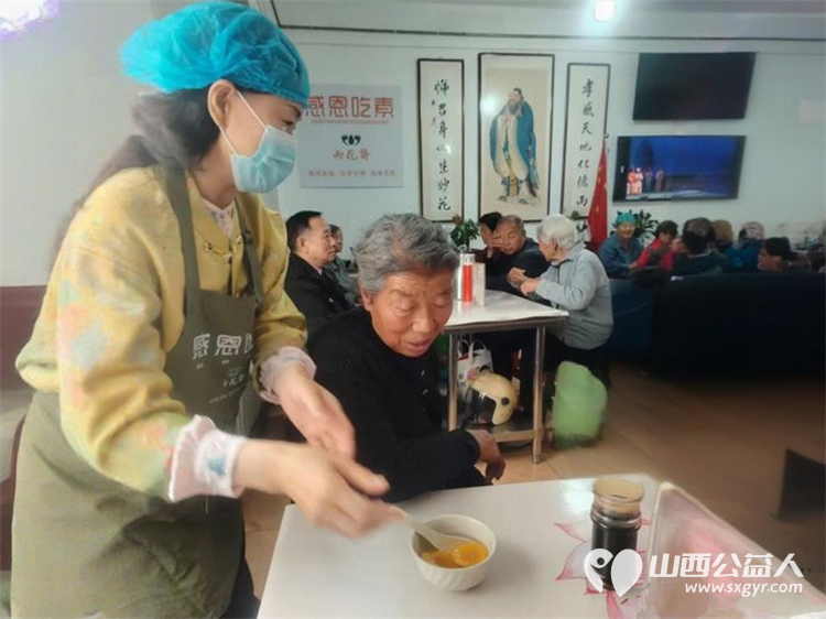 长治市小雨点公益志愿者协会副会长王新丽5月26日公益服务中的温暖日常带来了10件黄桃罐头捐赠给雨花斋二部 - 第6张 - 山西公益人 长治市小雨点公益志愿者协会副会长王新丽5月26日公益服务中的温暖日常带来了10件黄桃罐头捐赠给雨花斋二部 - 第6张