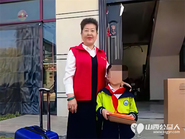 以爱为名步履不停----长治市爱心妈妈志愿服务协会的爱心妈妈们奔赴屯留为单亲妈妈两个尚未长大的孩子贫困家庭送帮扶大米面粉食用油衣物及12000元捐款 - 第24张 - 山西公益人 以爱为名步履不停----长治市爱心妈妈志愿服务协会的爱心妈妈们奔赴屯留为单亲妈妈两个尚未长大的孩子贫困家庭送帮扶大米面粉食用油衣物及12000元捐款 - 第24张