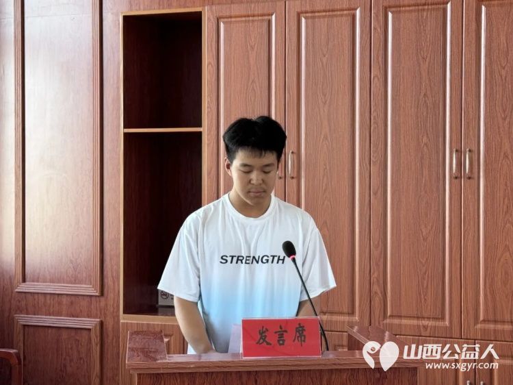 阳泉市义工联合会2026年“七色阳光”助学金发放仪式在平定现场为85名平定县困境学生发放了助学金其他受助学生义工联将以分批及入户的形式发放 - 第16张