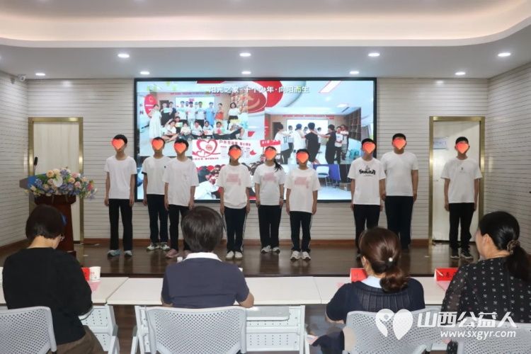 童心向党爱满六一困境儿童被温暖包围 2026年运城市妇联爱心妈妈主题关爱活动温情启幕盐湖区志愿者协会志愿者带领协会长期关注的困境儿童共同参与了这场充满爱与希望的活动 - 第7张 - 山西公益人 童心向党爱满六一困境儿童被温暖包围 2026年运城市妇联爱心妈妈主题关爱活动温情启幕盐湖区志愿者协会志愿者带领协会长期关注的困境儿童共同参与了这场充满爱与希望的活动 - 第7张