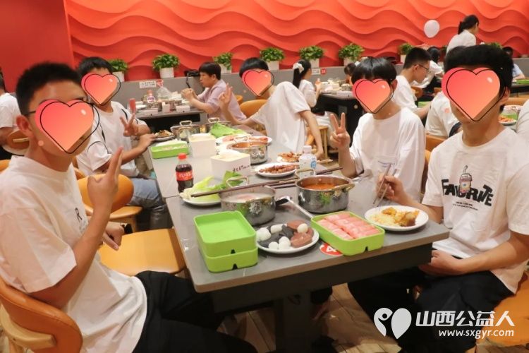 童心向党爱满六一困境儿童被温暖包围 2026年运城市妇联爱心妈妈主题关爱活动温情启幕盐湖区志愿者协会志愿者带领协会长期关注的困境儿童共同参与了这场充满爱与希望的活动 - 第22张 - 山西公益人 童心向党爱满六一困境儿童被温暖包围 2026年运城市妇联爱心妈妈主题关爱活动温情启幕盐湖区志愿者协会志愿者带领协会长期关注的困境儿童共同参与了这场充满爱与希望的活动 - 第22张