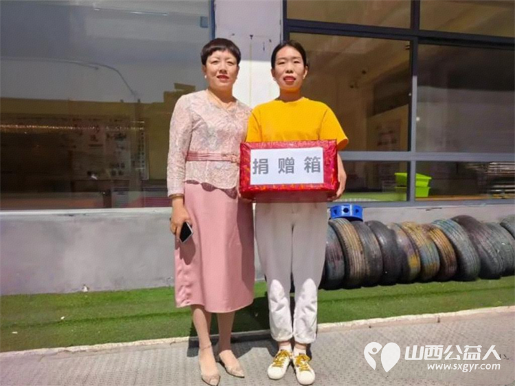 长治市小雨点公益志愿者协会王新丽副会长组织明珠幼儿园六一公益义卖活动本次义卖活动共筹集善款1100元所有善款将全部用于启明星智障儿童为他们送去温暖与关怀 - 第2张 - 山西公益人 长治市小雨点公益志愿者协会王新丽副会长组织明珠幼儿园六一公益义卖活动本次义卖活动共筹集善款1100元所有善款将全部用于启明星智障儿童为他们送去温暖与关怀 - 第2张