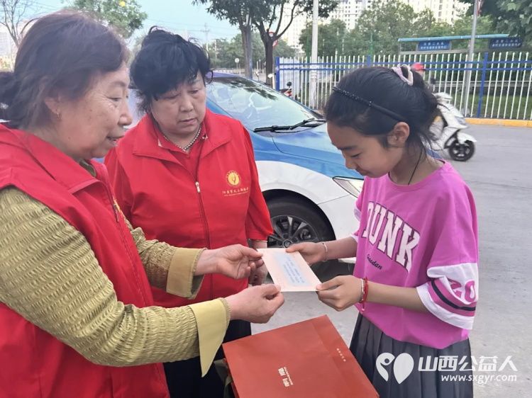 只为看到你的笑脸 阳泉市义工联合会走进阳泉市城区郊区和高新区入户发放2026年助学金 - 第15张 - 山西公益人 只为看到你的笑脸 阳泉市义工联合会走进阳泉市城区郊区和高新区入户发放2026年助学金 - 第15张