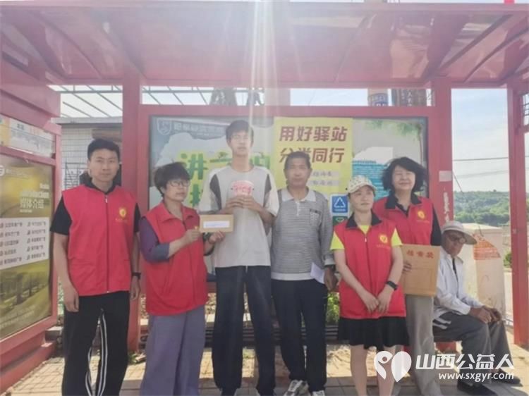 只为看到你的笑脸 阳泉市义工联合会走进阳泉市城区郊区和高新区入户发放2026年助学金 - 第3张 - 山西公益人 只为看到你的笑脸 阳泉市义工联合会走进阳泉市城区郊区和高新区入户发放2026年助学金 - 第3张