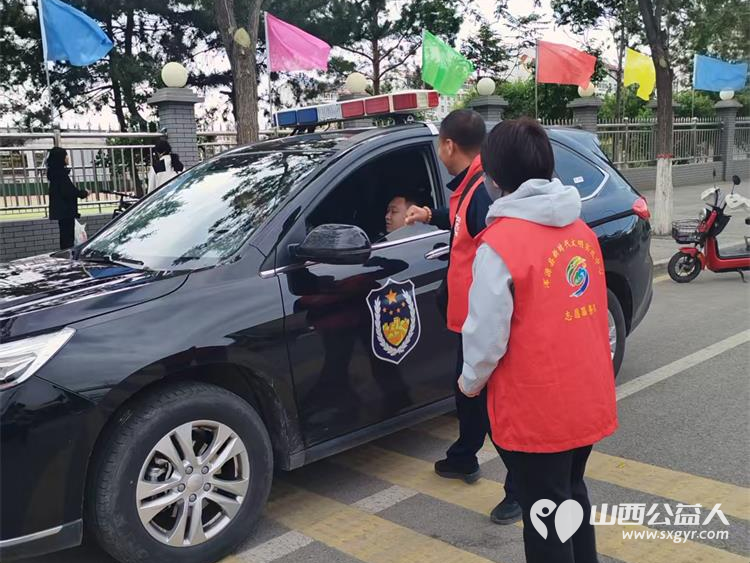 微光汇星河大爱助远航----浑源县残联扶残助残志愿者协会58位志愿者参加第六届爱心助高考志愿促文明志愿服务活动累计发放6000瓶矿泉水 - 第23张 - 山西公益人 微光汇星河大爱助远航----浑源县残联扶残助残志愿者协会58位志愿者参加第六届爱心助高考志愿促文明志愿服务活动累计发放6000瓶矿泉水 - 第23张