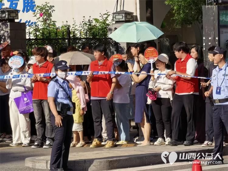 感谢所有在十五中助力高考的太原市志愿者小分队志愿者愿这份善意与温暖化作考生们笔下的生花妙笔也愿每一位默默奉献的志愿者在未来的日子里被世界温柔以待 - 第23张 - 山西公益人 感谢所有在十五中助力高考的太原市志愿者小分队志愿者愿这份善意与温暖化作考生们笔下的生花妙笔也愿每一位默默奉献的志愿者在未来的日子里被世界温柔以待 - 第23张