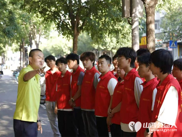 感谢所有在十五中助力高考的太原市志愿者小分队志愿者愿这份善意与温暖化作考生们笔下的生花妙笔也愿每一位默默奉献的志愿者在未来的日子里被世界温柔以待 - 第5张 - 山西公益人 感谢所有在十五中助力高考的太原市志愿者小分队志愿者愿这份善意与温暖化作考生们笔下的生花妙笔也愿每一位默默奉献的志愿者在未来的日子里被世界温柔以待 - 第5张