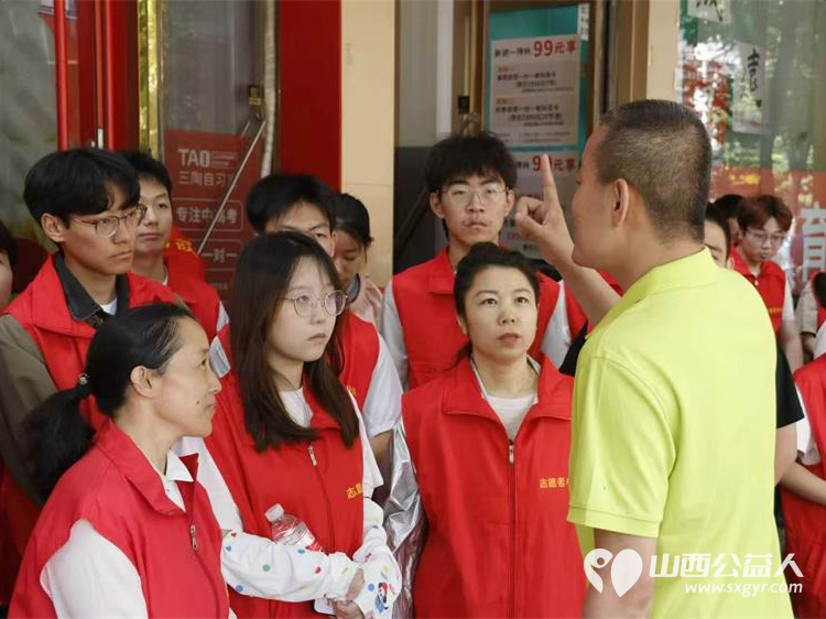 感谢所有在十五中助力高考的太原市志愿者小分队志愿者愿这份善意与温暖化作考生们笔下的生花妙笔也愿每一位默默奉献的志愿者在未来的日子里被世界温柔以待 - 第29张 - 山西公益人 感谢所有在十五中助力高考的太原市志愿者小分队志愿者愿这份善意与温暖化作考生们笔下的生花妙笔也愿每一位默默奉献的志愿者在未来的日子里被世界温柔以待 - 第29张